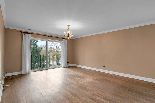 Building Photo - 1002 Castilian Ct