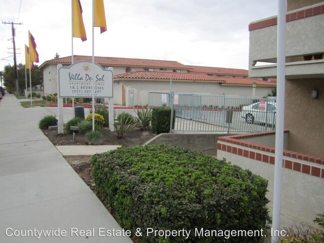 Foto del edificio - 28550-28566 Pujol St