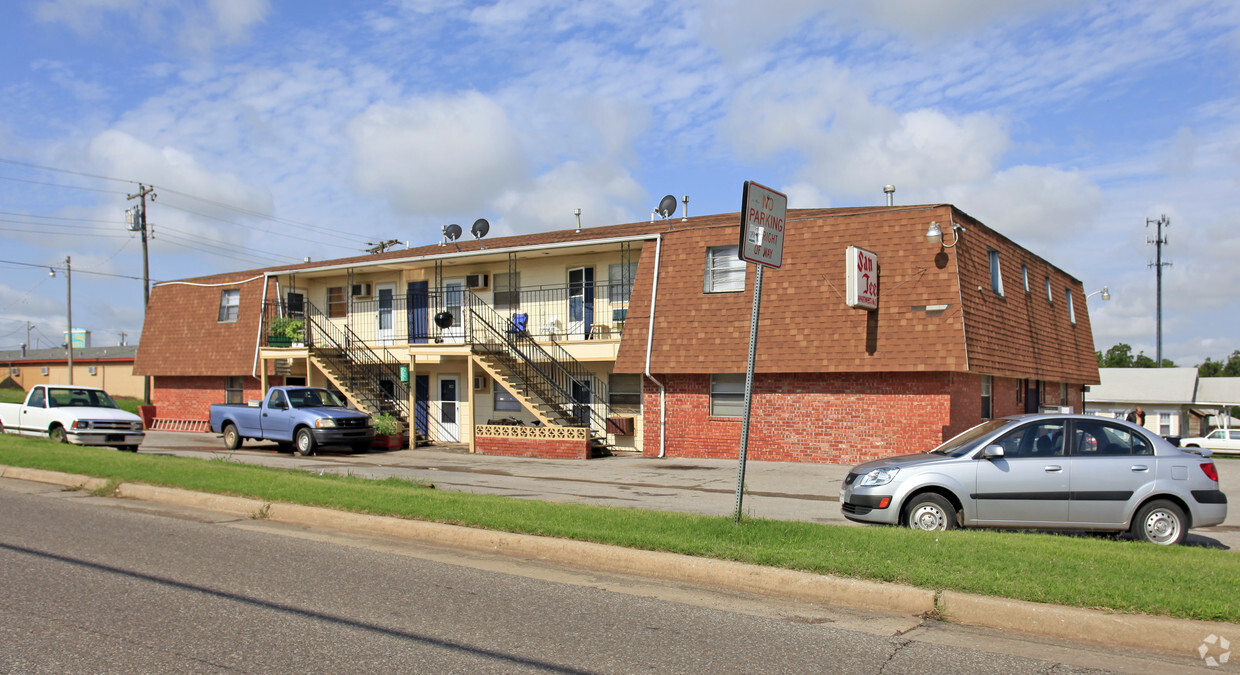 Building Photo - Santee Apartments