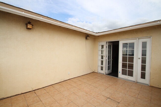 Foto del edificio - 5864-5864 Mildred St