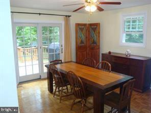 Foto del edificio - 7806 Ridgewood Dr