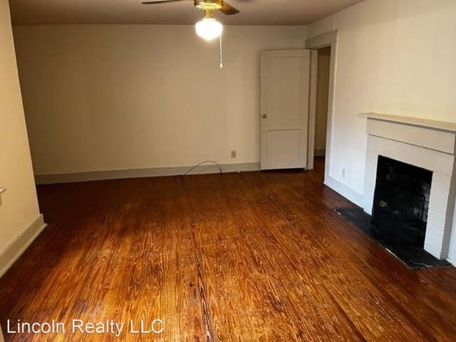 Building Photo - 3 br, 2 bath House - 1508 McLeod Rd*