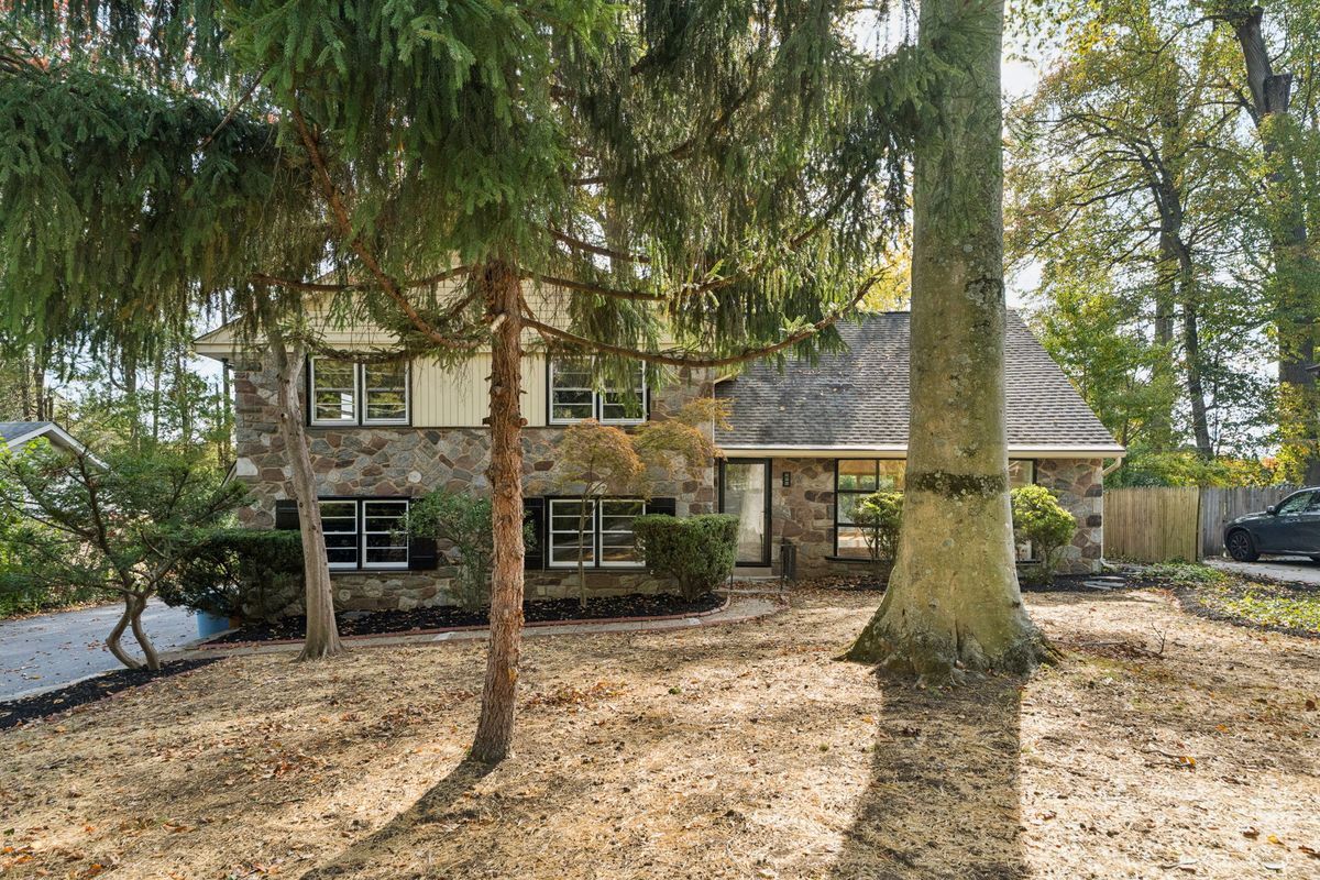 Foto principal - 1234 Remington Rd