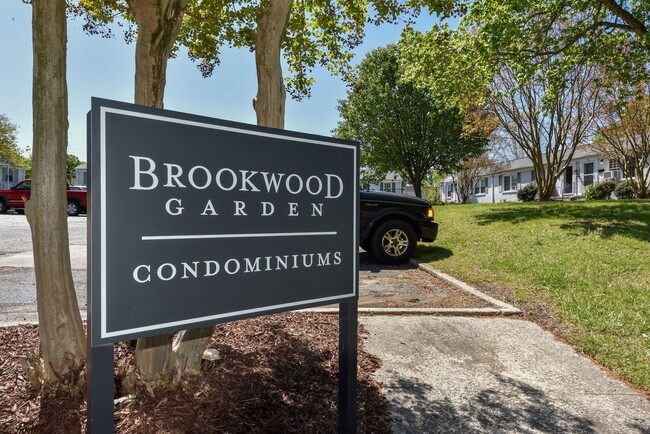 Building Photo - Condo / Burlington