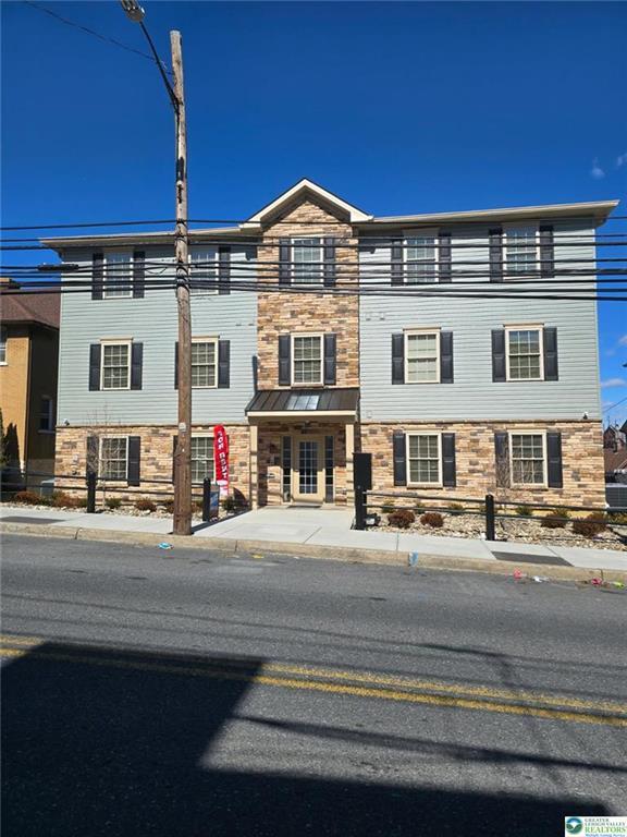 Building Photo - 1288 E 4th St