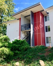 Building Photo - 14480 NE 31st St