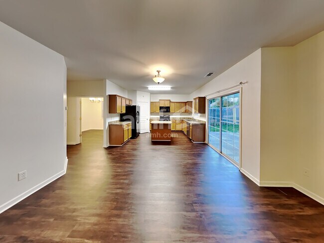 Building Photo - 308 Downing Creek Trl