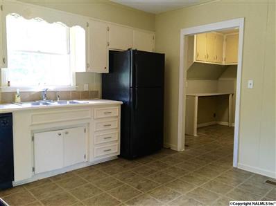 Building Photo - 108 Sunshine Dr