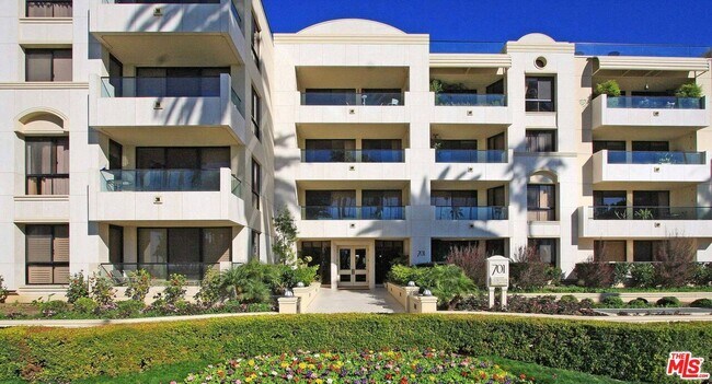 Building Photo - 701 Ocean Ave