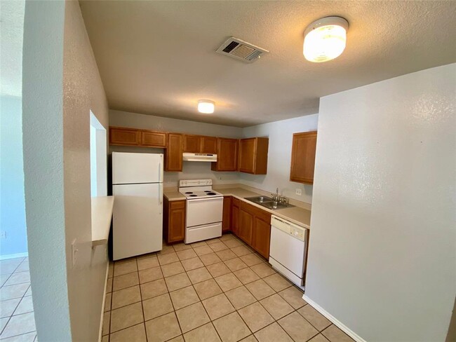 Building Photo - 6506 Santos St