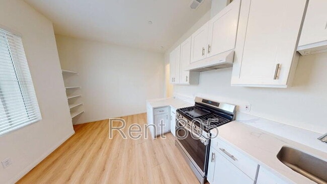 Building Photo - 525 Eureka Dr