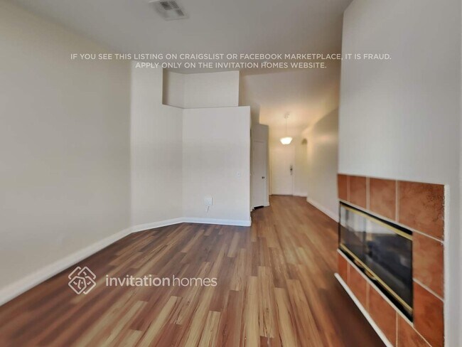 Foto del edificio - 3725 St Charles Ct