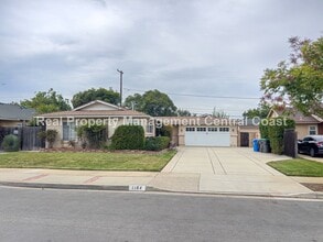 Building Photo - 1184 Seaward St