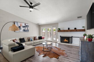 Building Photo - 4329 E Cherokee St