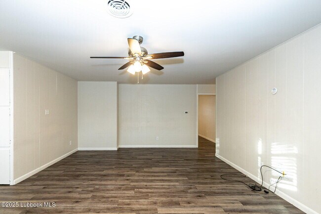 Foto del edificio - 3805 48th St