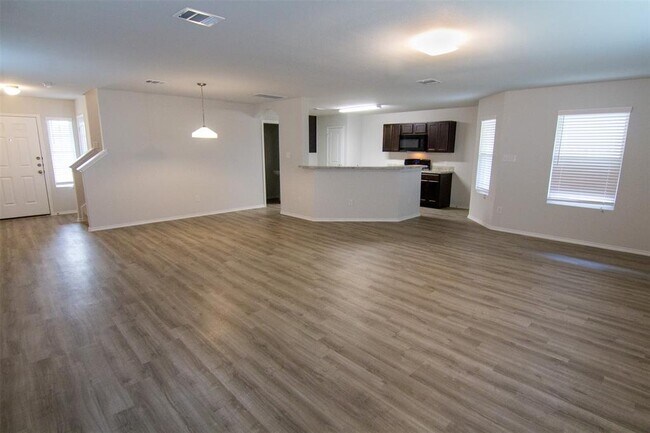 Foto del edificio - 8103 Homestead Rd