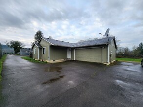 Building Photo - 4218 Long St