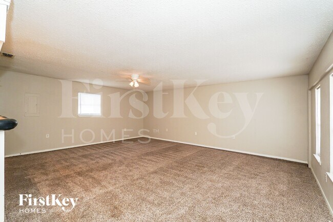 Foto del edificio - 3417 Willowcrest Dr