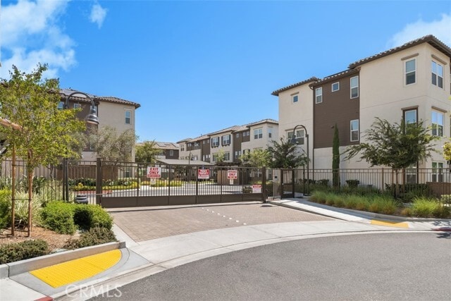 Building Photo - 10836 Horizons Dr