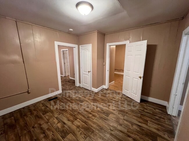 Foto del edificio - 3008 7th St