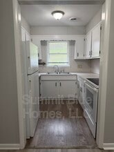 Building Photo - 3955 Kent St