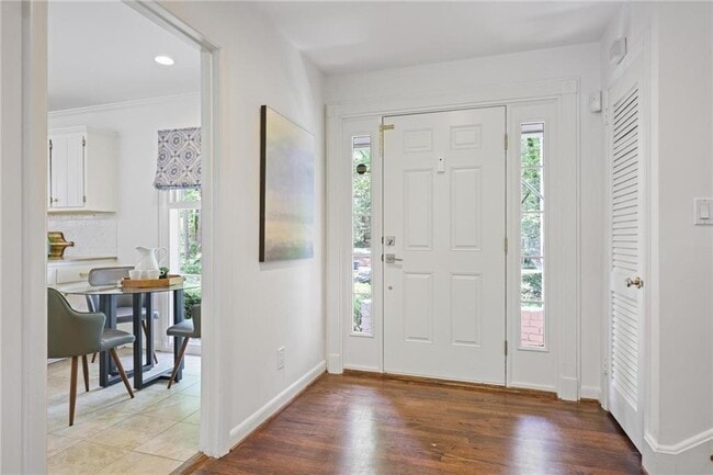 Foto del edificio - 2800 Mornington Dr NW