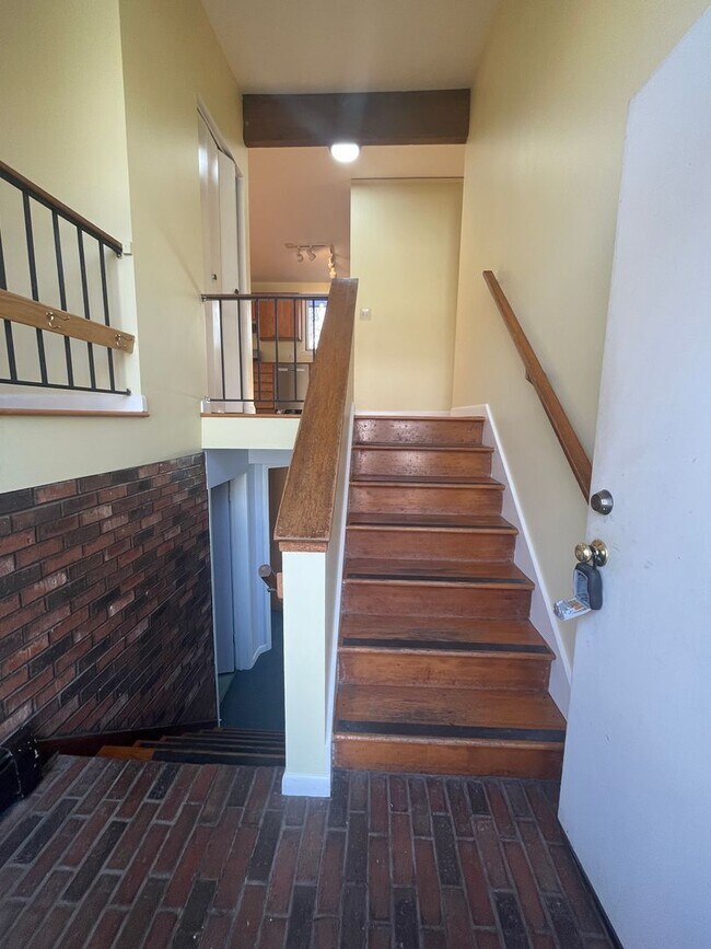 Foto del edificio - 4 Bed / 2 Bath Home Near Virginia Park