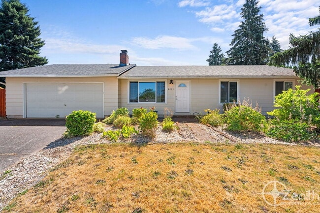 Photo - 4213 Northeast 139th Avenue House