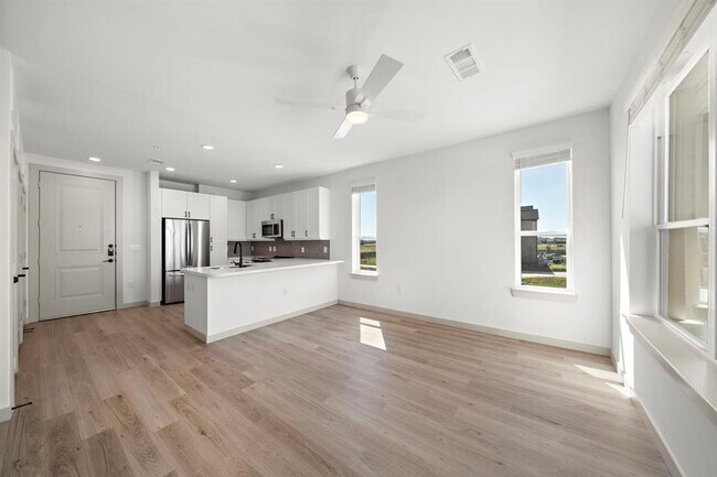 Building Photo - 29655 Jordan Ranch Blvd