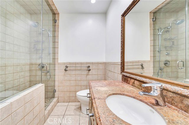 Foto del edificio - 16707 Moorpark St