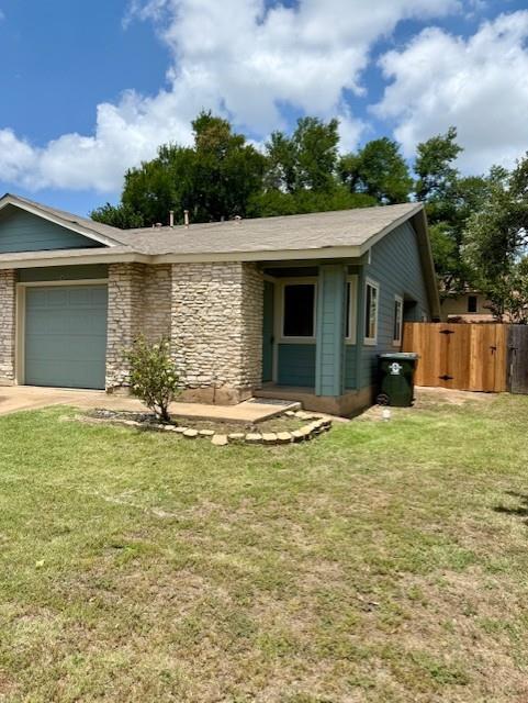 Foto principal - 11900 Tanglebriar Trail