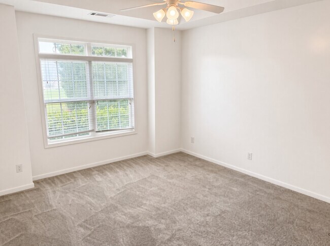 Foto del edificio - 1364 Orchard Cir