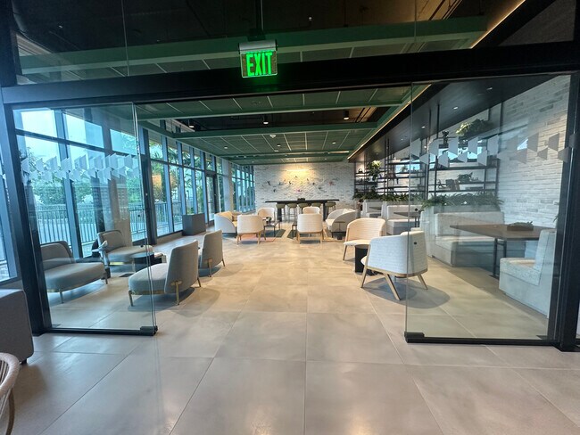 Foto del edificio - 83 NW 26th St