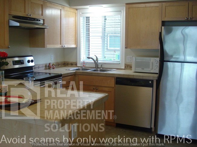 Building Photo - Lovely 1bd/1ba Terra Linda Condo