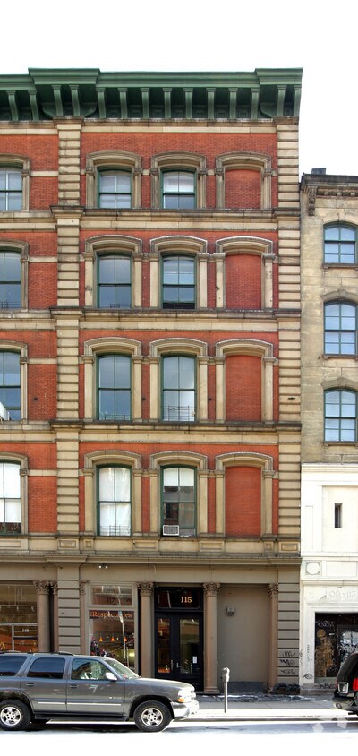 Foto principal - 115-123 W Broadway