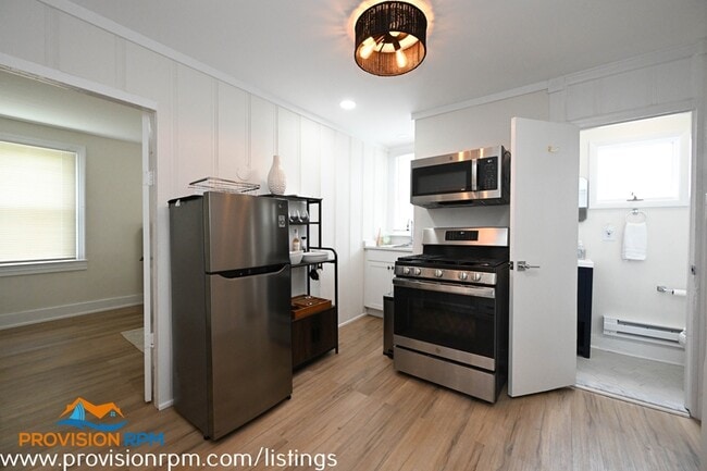 Building Photo - 97 Cathedral St