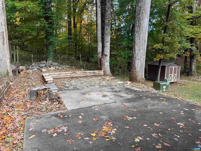 Building Photo - 705 Highland Ave