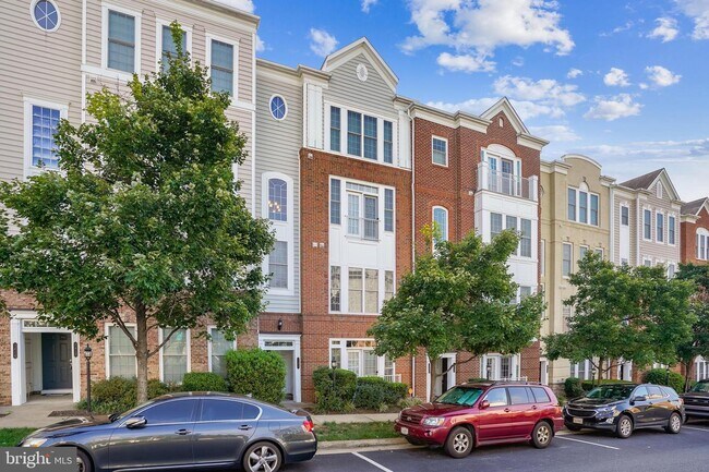 Building Photo - 2408 Brookmoor Ln