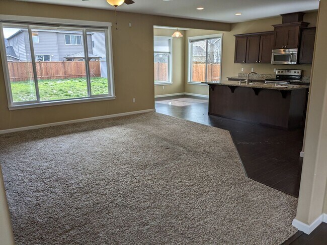 Foto del edificio - 923 Boatman Ave NW