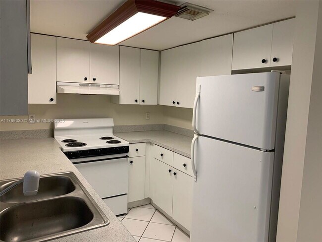 Foto del edificio - 9631 SW 138th Ave