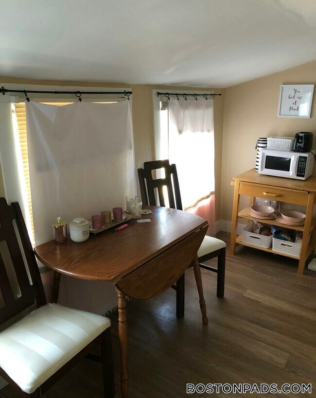 Foto del edificio - 40 Warren Ave