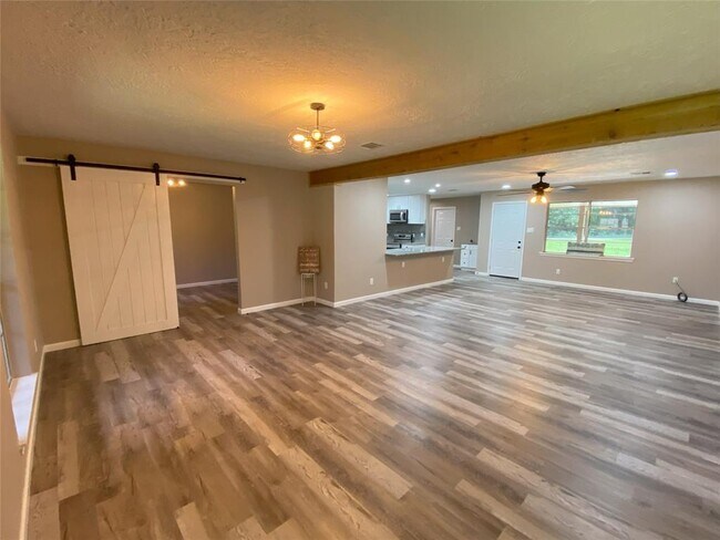 Building Photo - 98 Co Rd 400