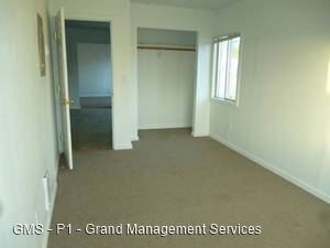 Building Photo - 114 N Wasson St