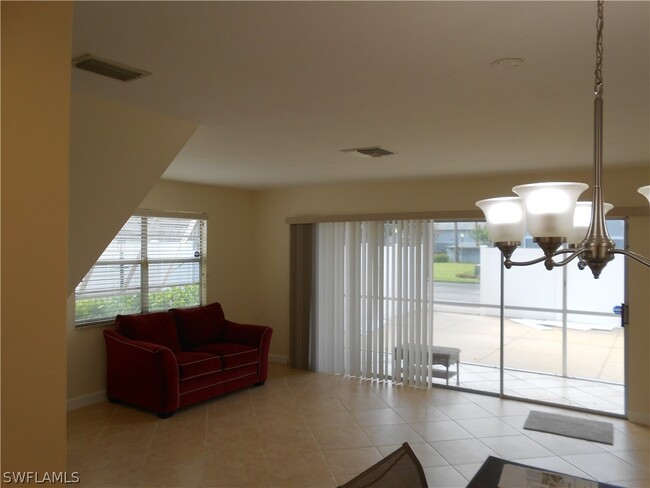 Foto del edificio - 25488 Cockleshell Dr