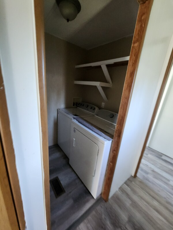 Foto del edificio - 24 Founders Wy