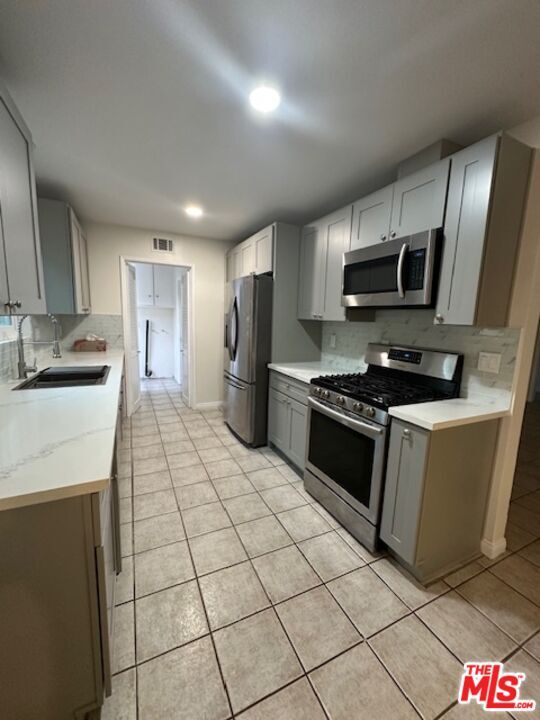 Foto del edificio - 1514 E 215th Pl