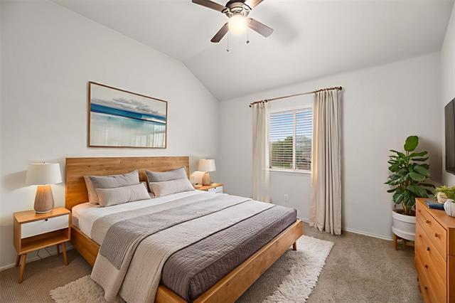 Building Photo - 9862 Red Cedar Dr