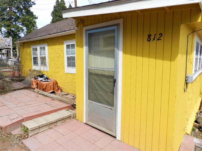 Photo - 812 Prospect Pl House