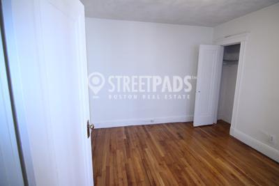Foto del edificio - 1 bedroom in Boston MA 02215
