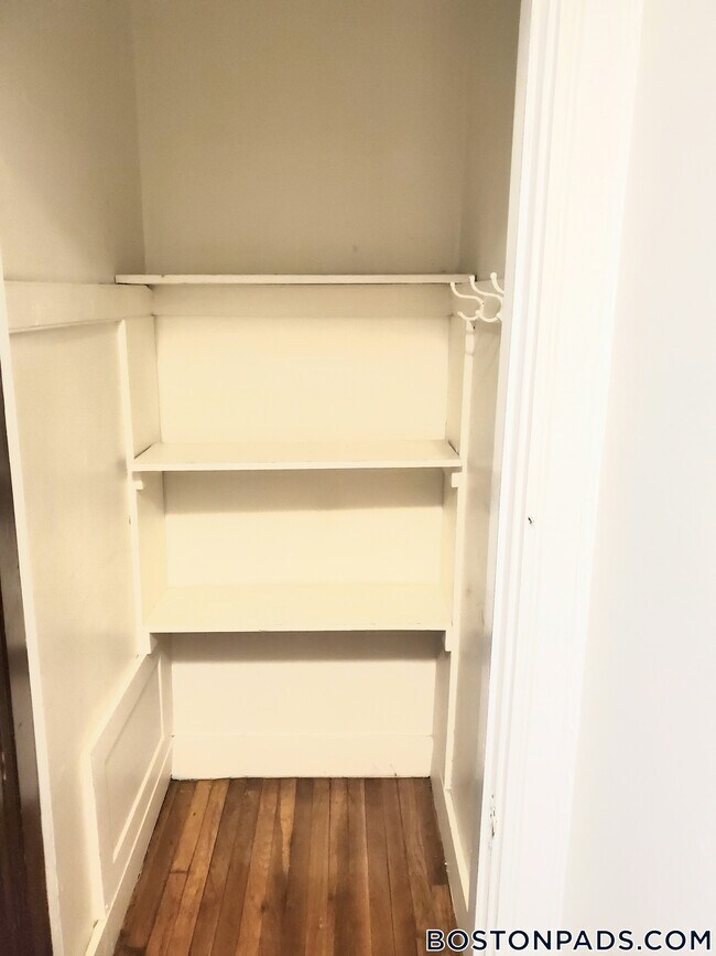 Foto del edificio - 53 Fellsway W